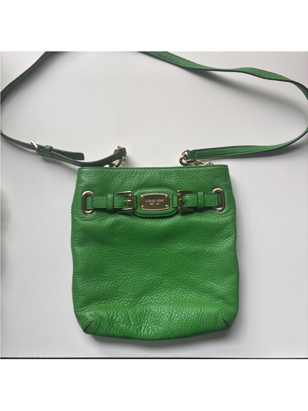 Michael Kors Bright Green Pebbled Leather Crossbody Bag with Gold Hardware